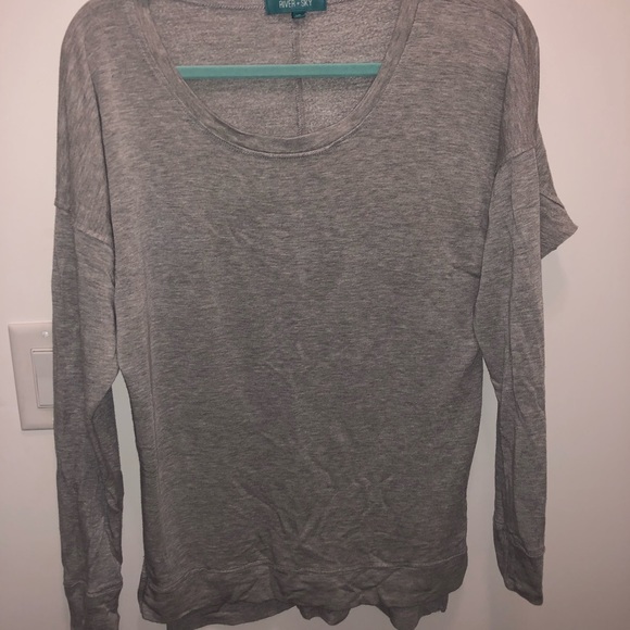 Grey sweaters - Picture 2 of 2